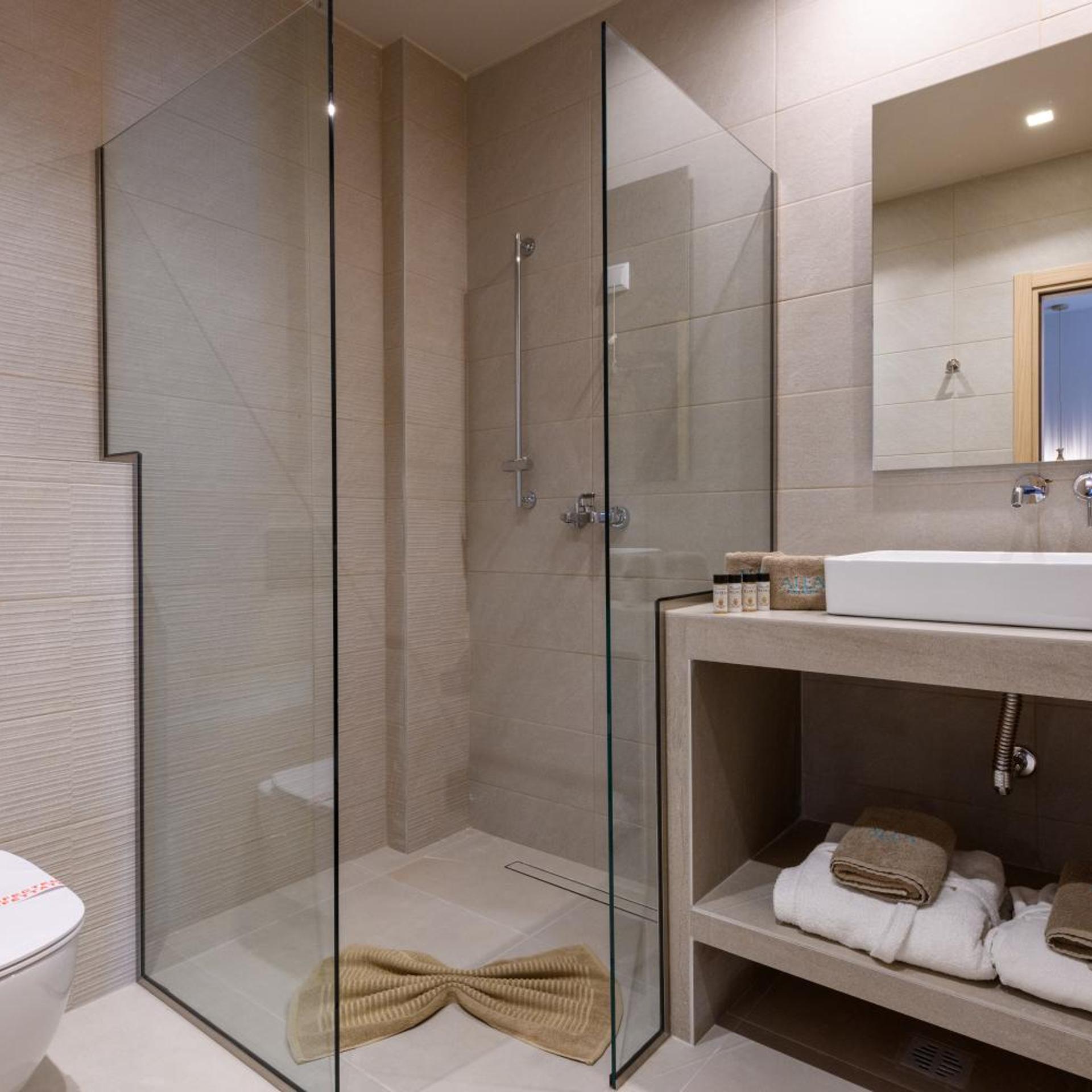 ALEA HOTEL & SUITES 52/55