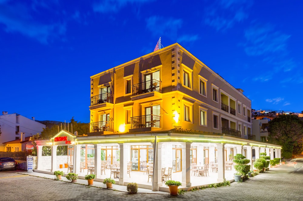 Hanedan Hotel 1/40