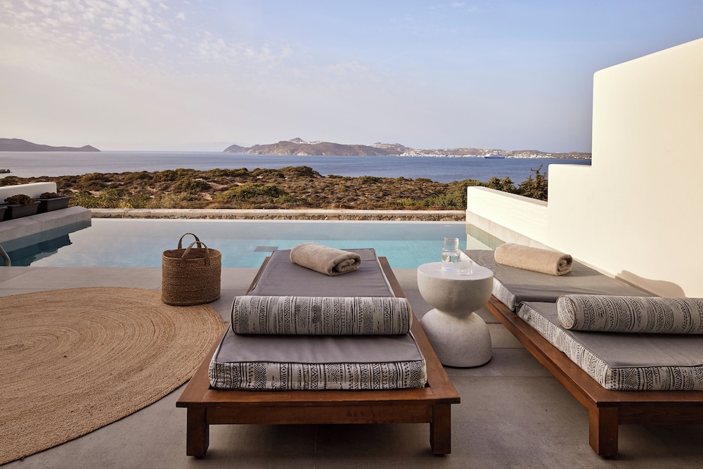 Milos Achivadolimni Hotel Bungalows And Camping Caravan Park 27/50