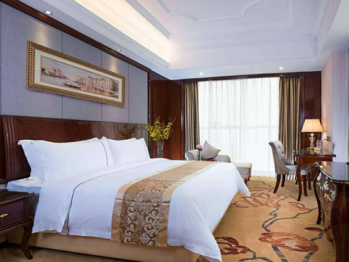 Vienna International Hotel (Foshan Lecong Center) 27/52