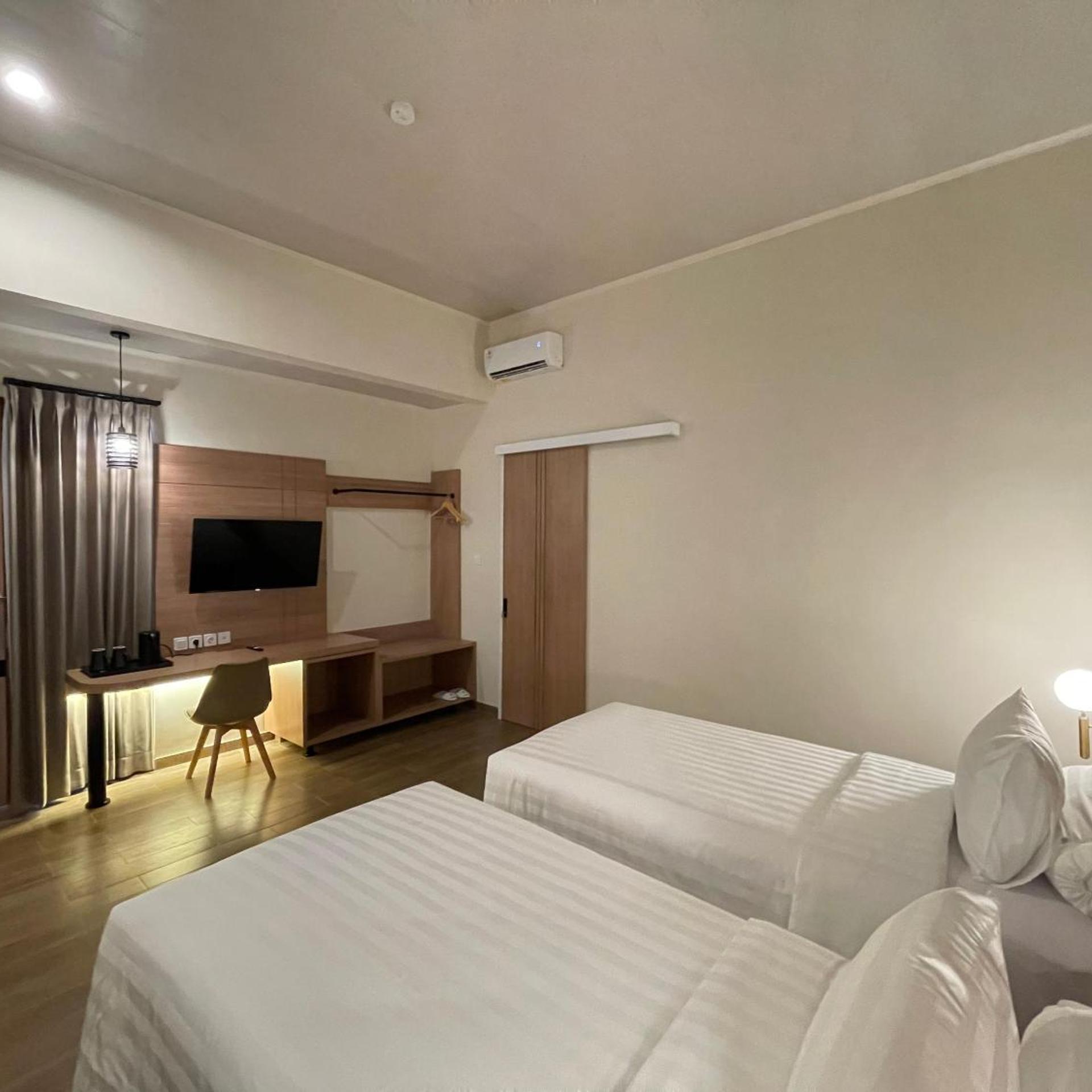 Azana Essence Sanggabuana Villa Bogor 2/21