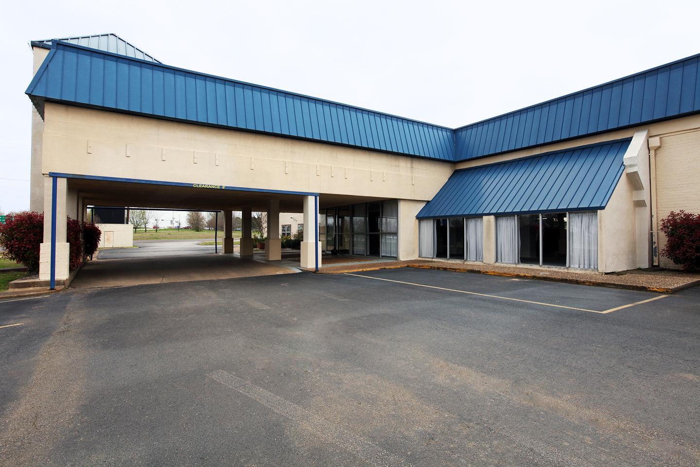 Americas Best Value Inn Marshall 17/18