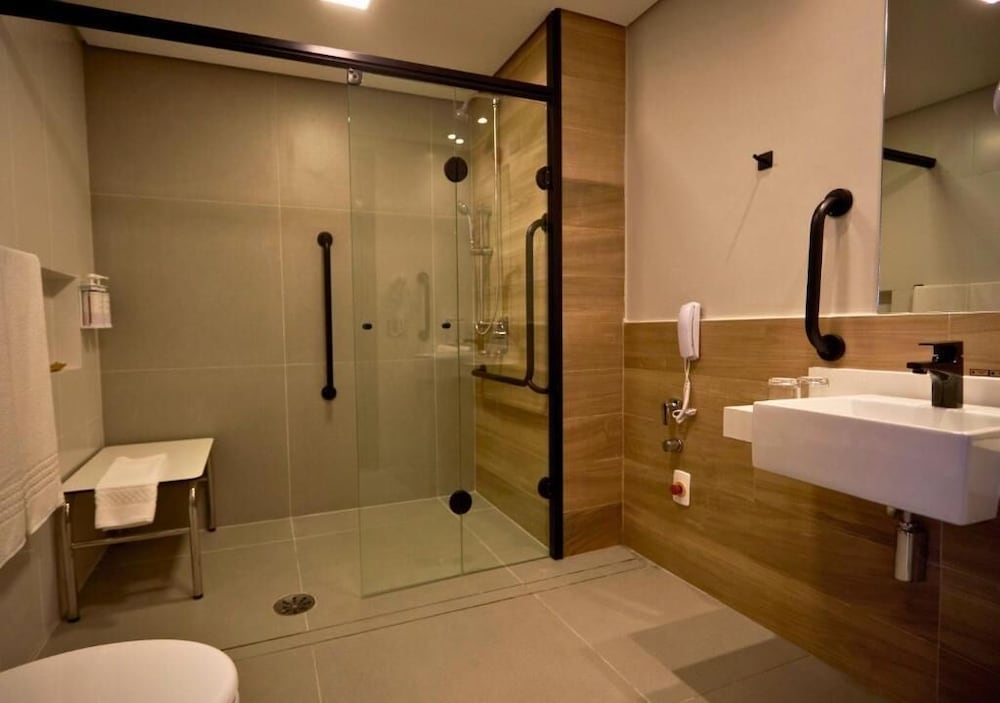 غرفة فاخرة بسرير كوين لذوي الإعاقة، Quality Hotel Paulista - Sao Paulo 4/6