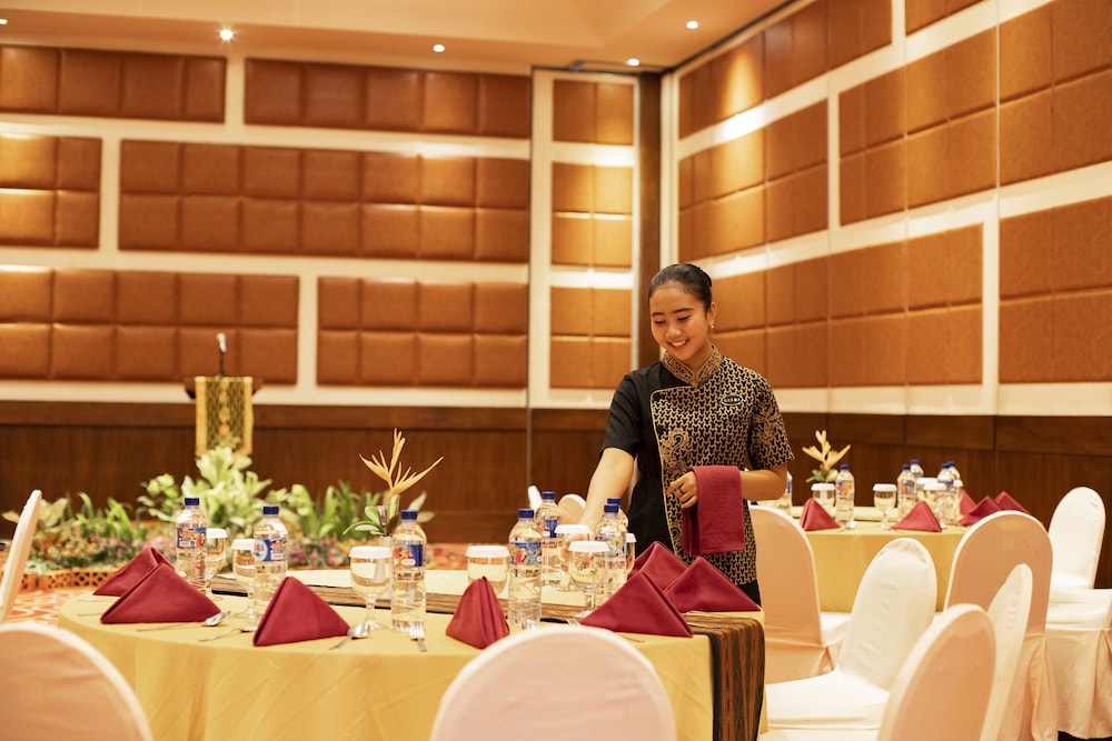 Ketapang Indah Hotel 35/50
