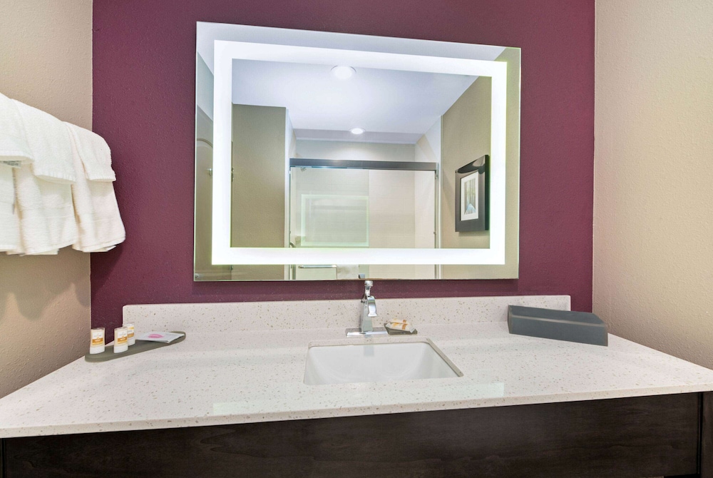 La Quinta Inn & Suites by Wyndham West Monroe 17/41