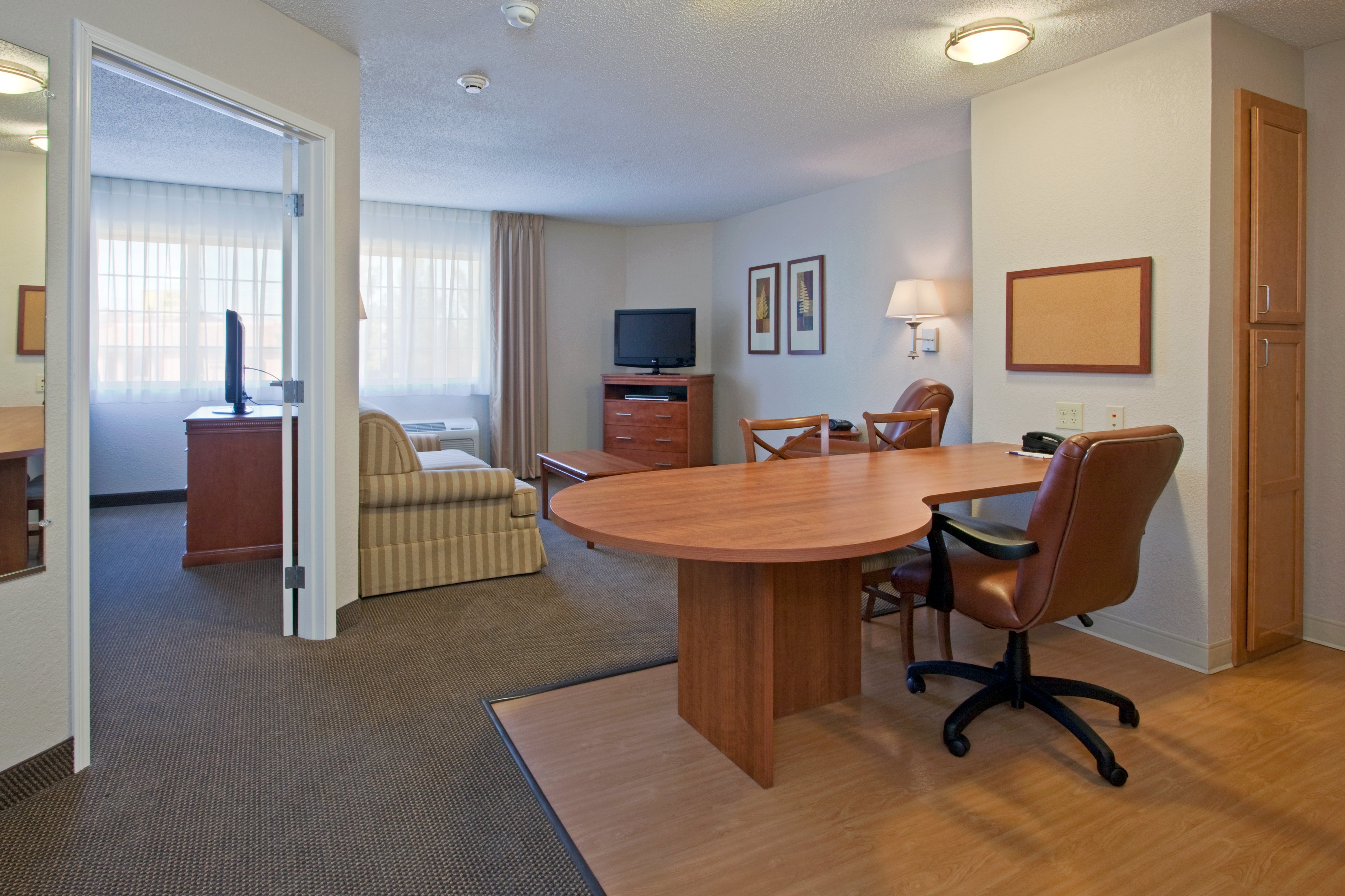 Candlewood Suites Nogales 60/64