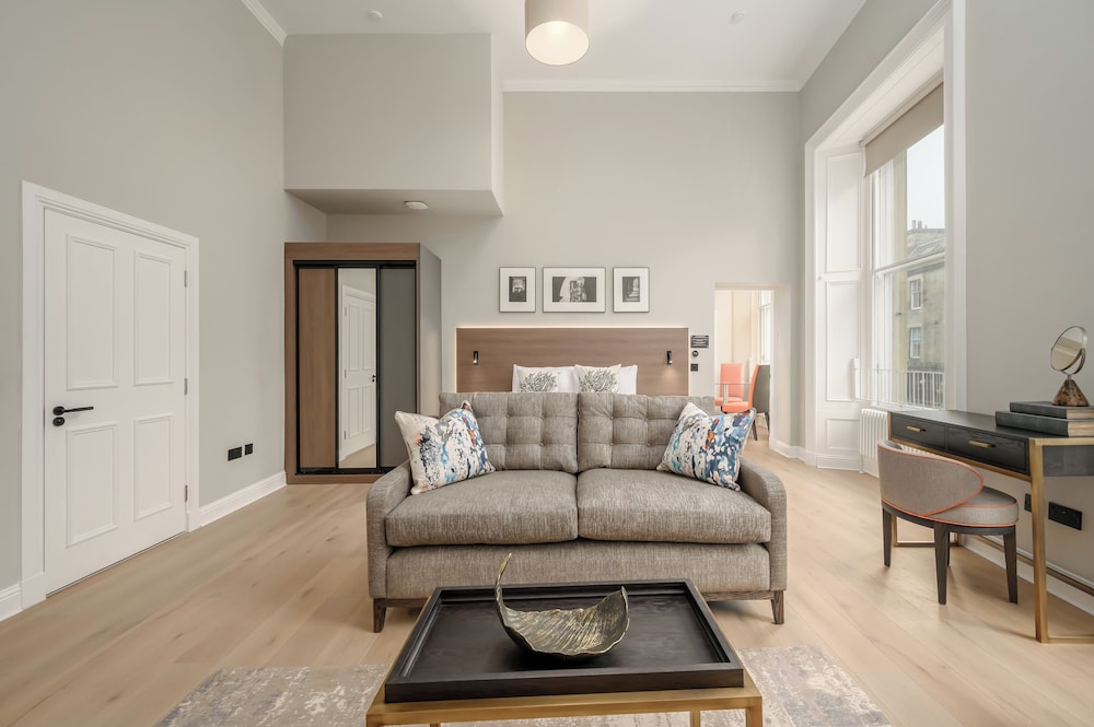 No1. Apartments Edinburgh - George IV Bridge 43/61