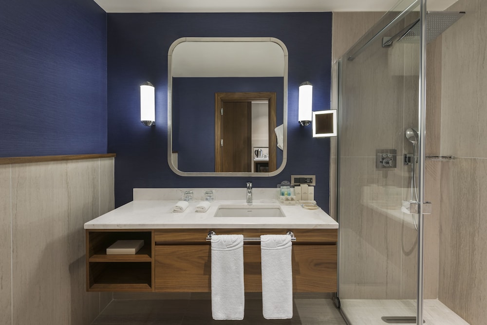 Elite World Grand Istanbul Kucukyali Hotel 67/68
