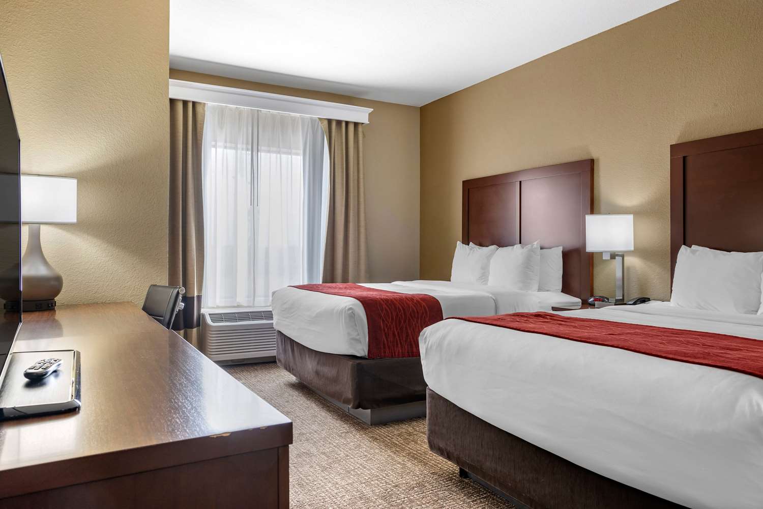غرفة بسريرين كوين