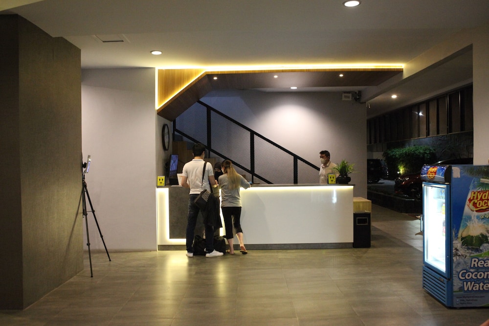 Rahayu Hotel Cirebon 11/60