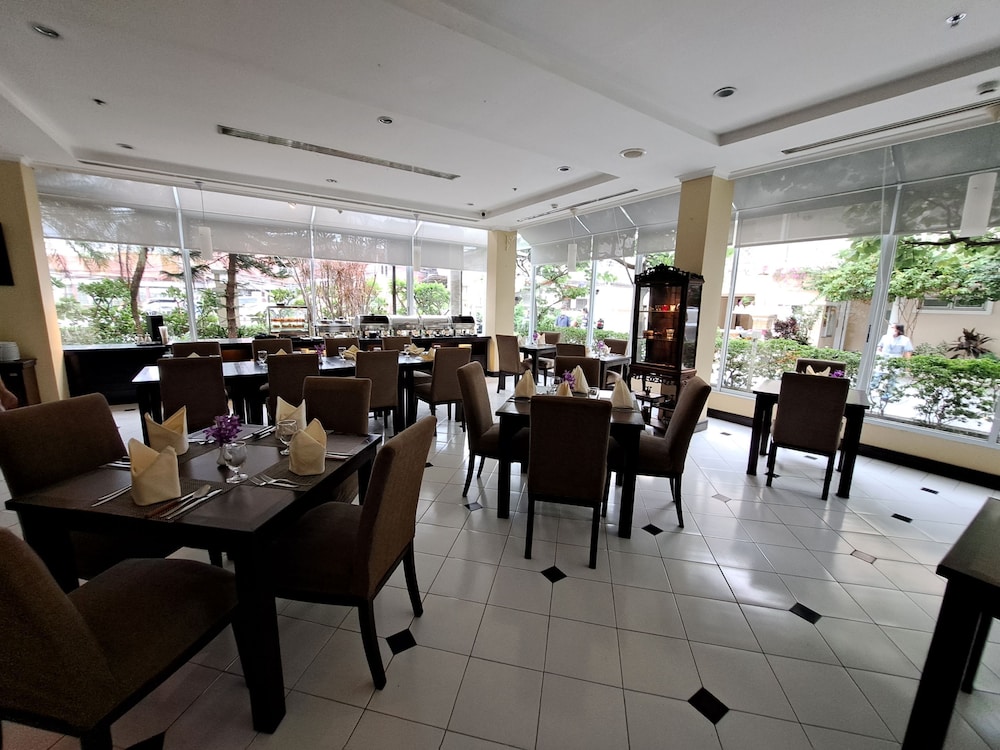 Classic Kameo Hotel and Serviced Apartments, Sriracha 29/39