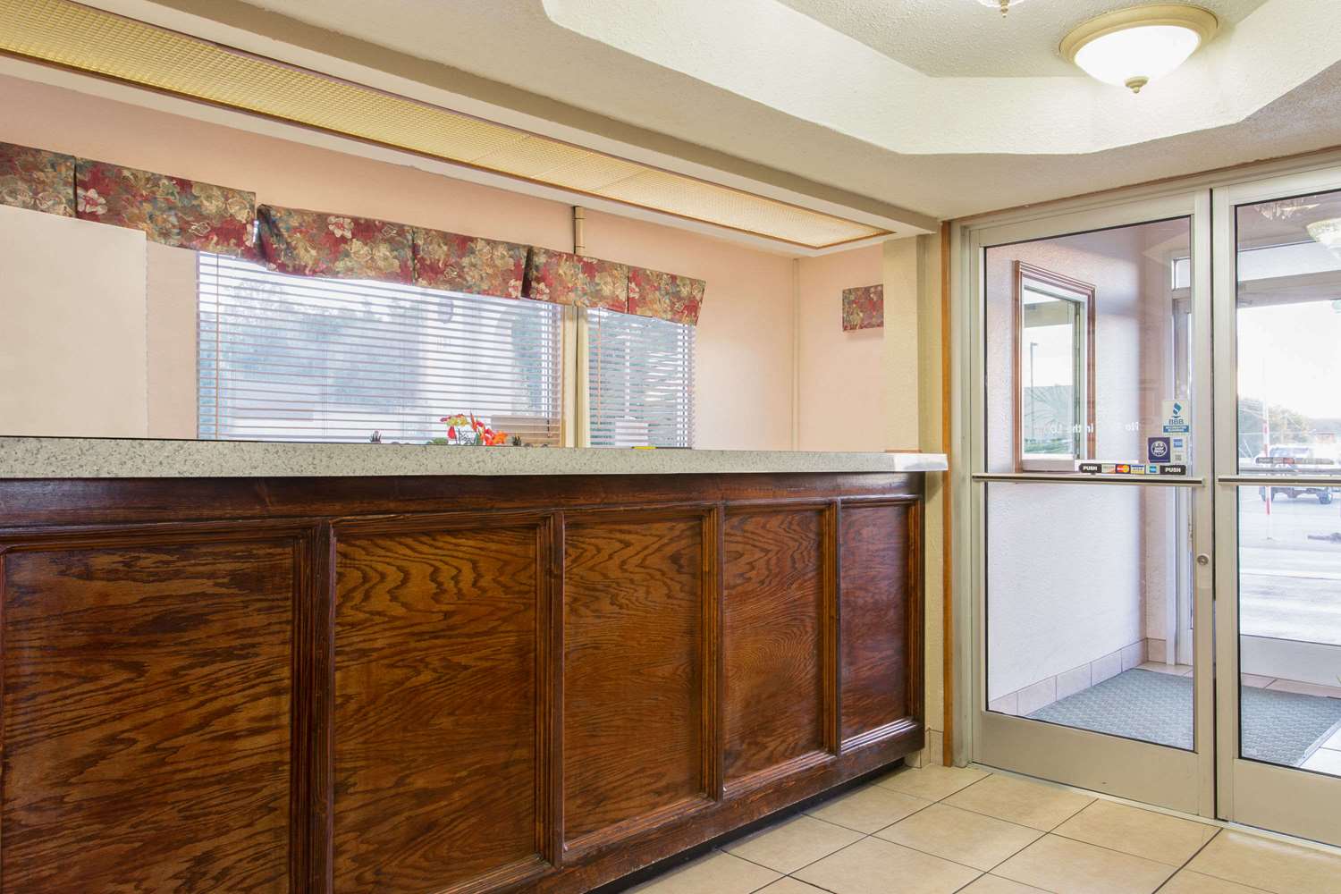Super 8 By Wyndham Antioch/Nashville South East 2/12