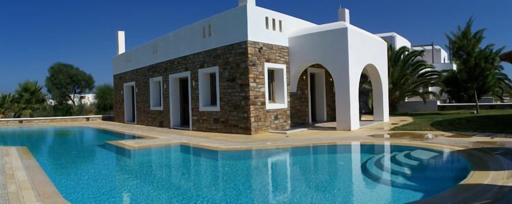 Plaka Hotel II 43/46