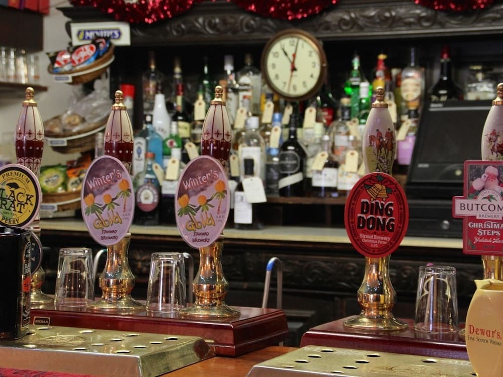 Crown and Trumpet Inn 35/43