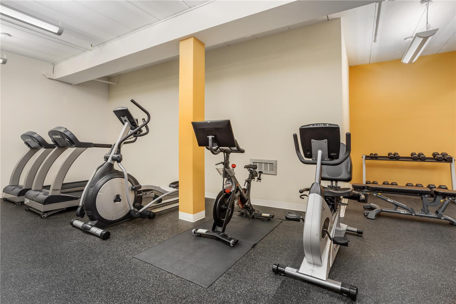 Best Western Plus Morristown Inn 24/40