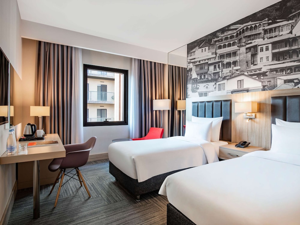 Tbilisi Saburtalo Hotel 12/50