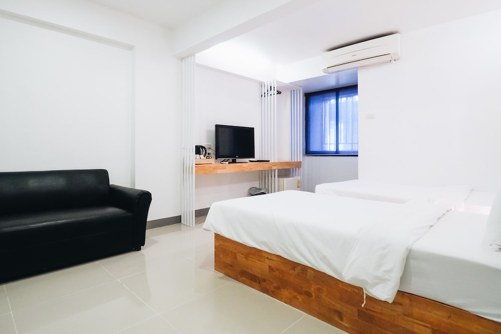 غرفة قياسية بسريرين منفصلين، Loyy Hotel 3/6