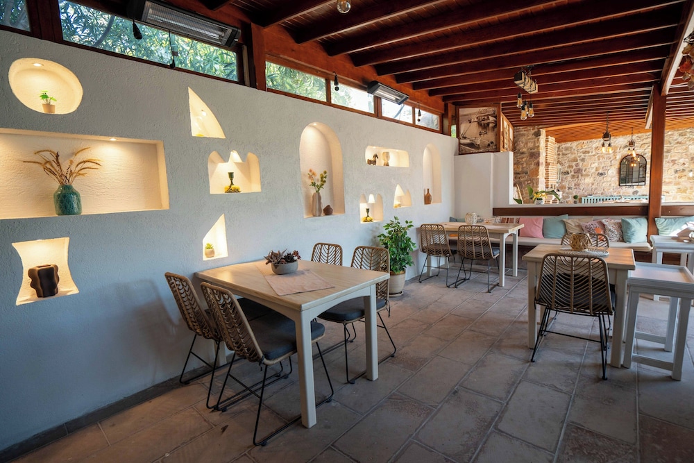 Cunda Tas Otel by Taze 32/50