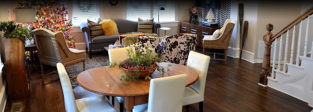 Rehoboth Guest House 36/50