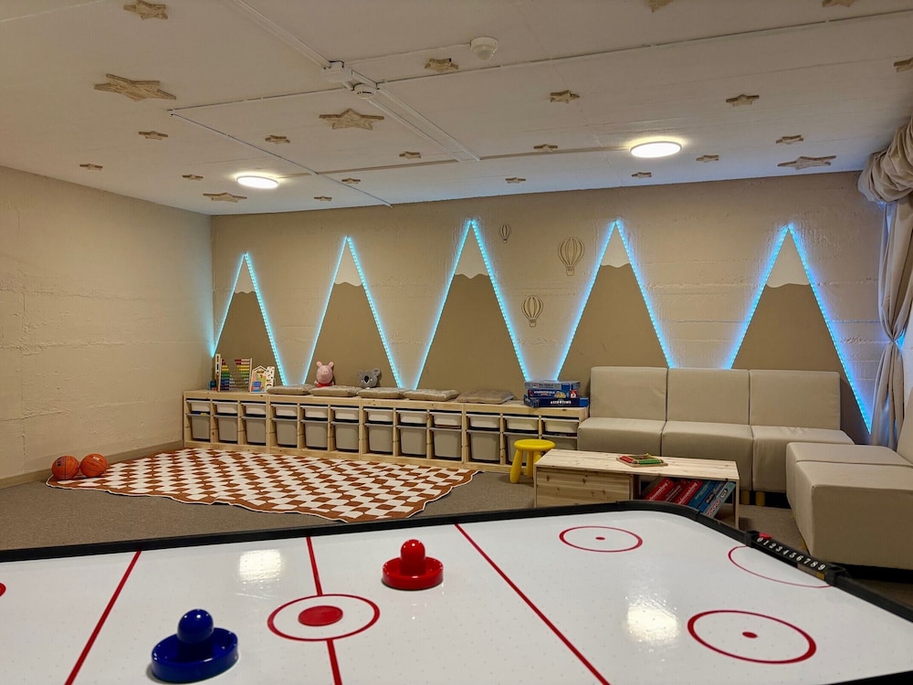 Madrisa Lodge 51/62