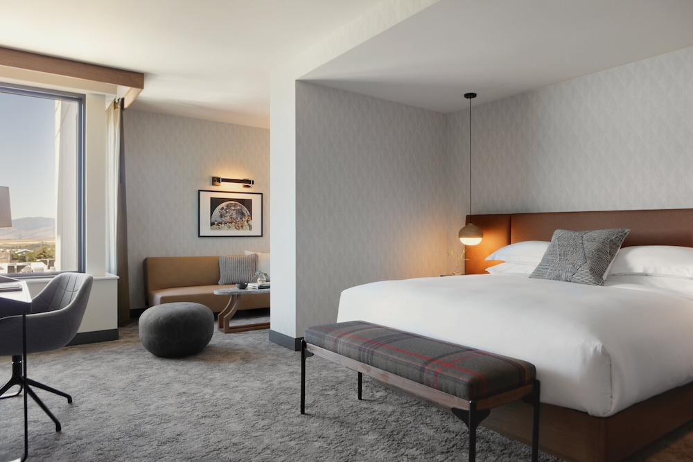 Kimpton Armory Hotel Bozeman 9/79