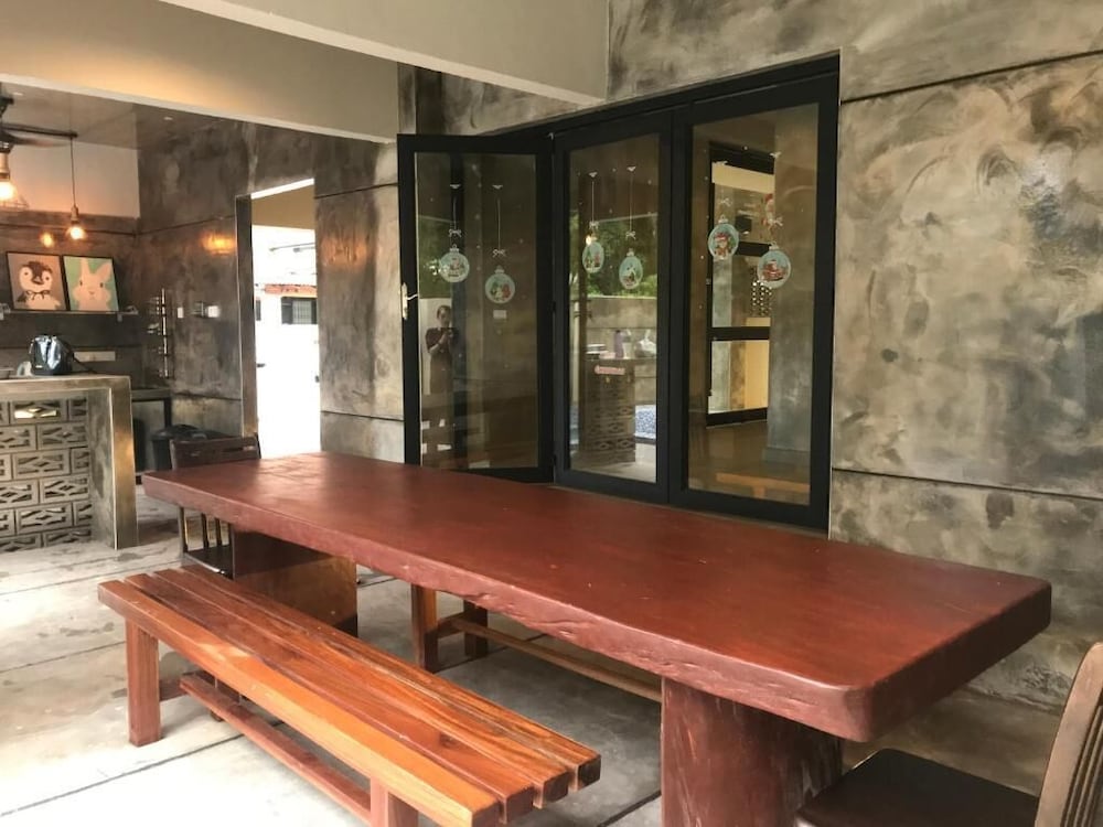 LE LODGE MANSION by Le Lodge 3/25