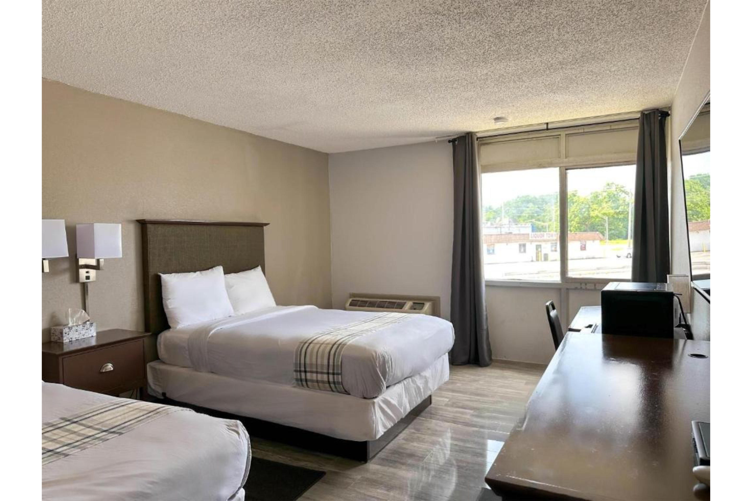 2 Full Beds Non-Smoking