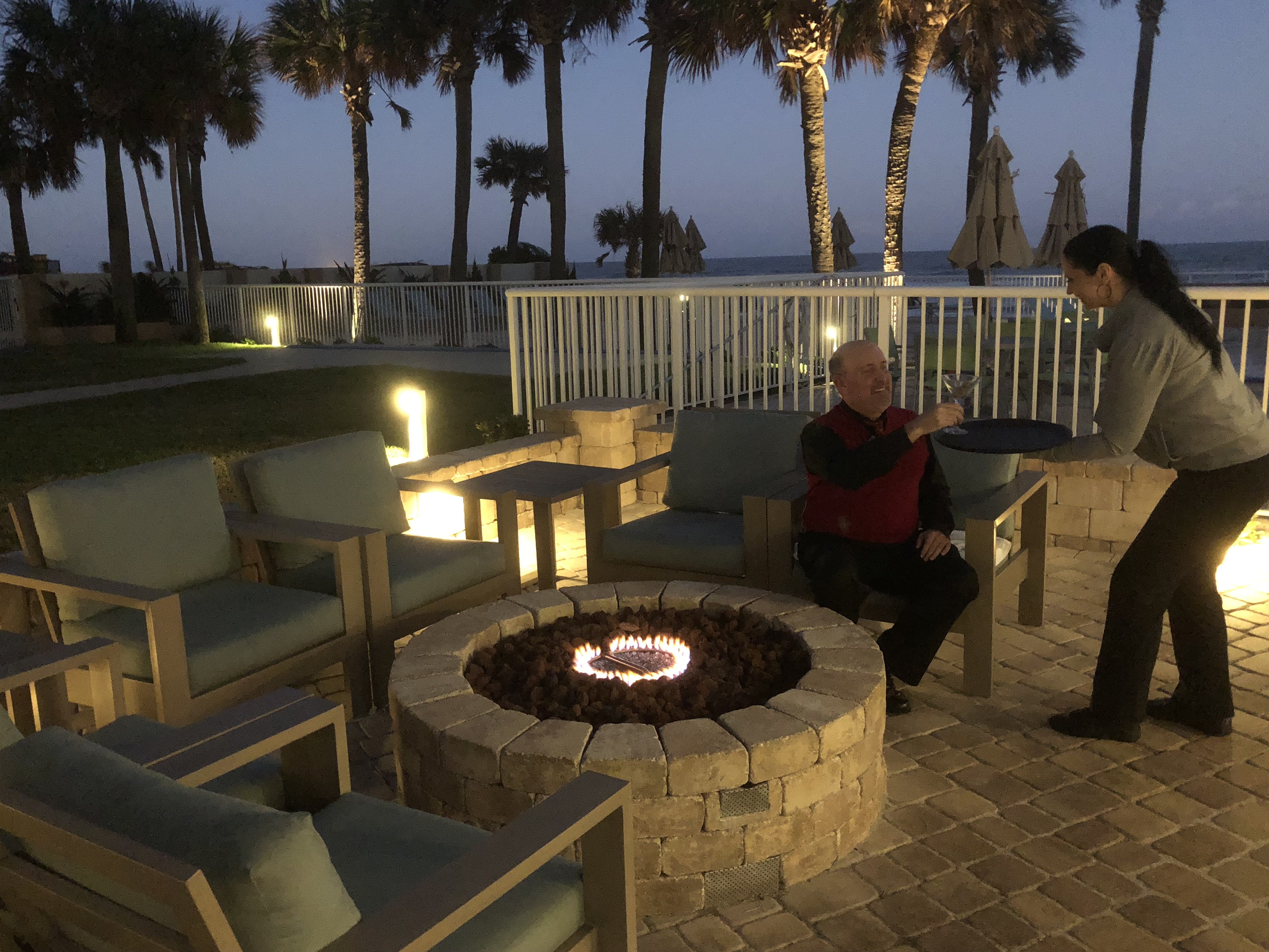 Holiday Inn Hotel And Suites Daytona Beach On the Ocean 22/50