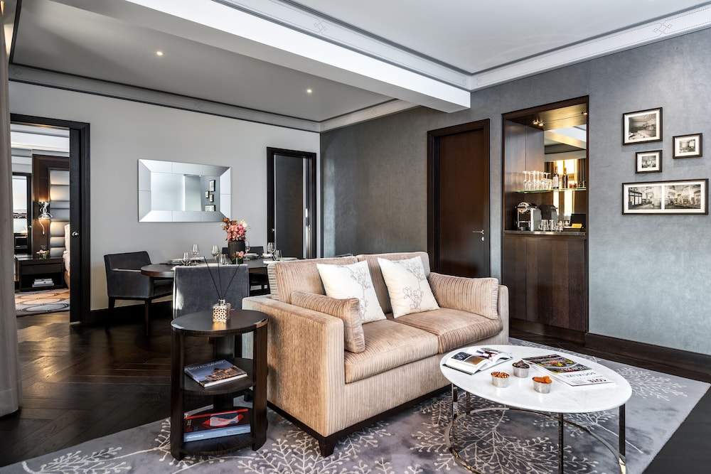 Royal Savoy Hotel and Spa Lausanne 55/84