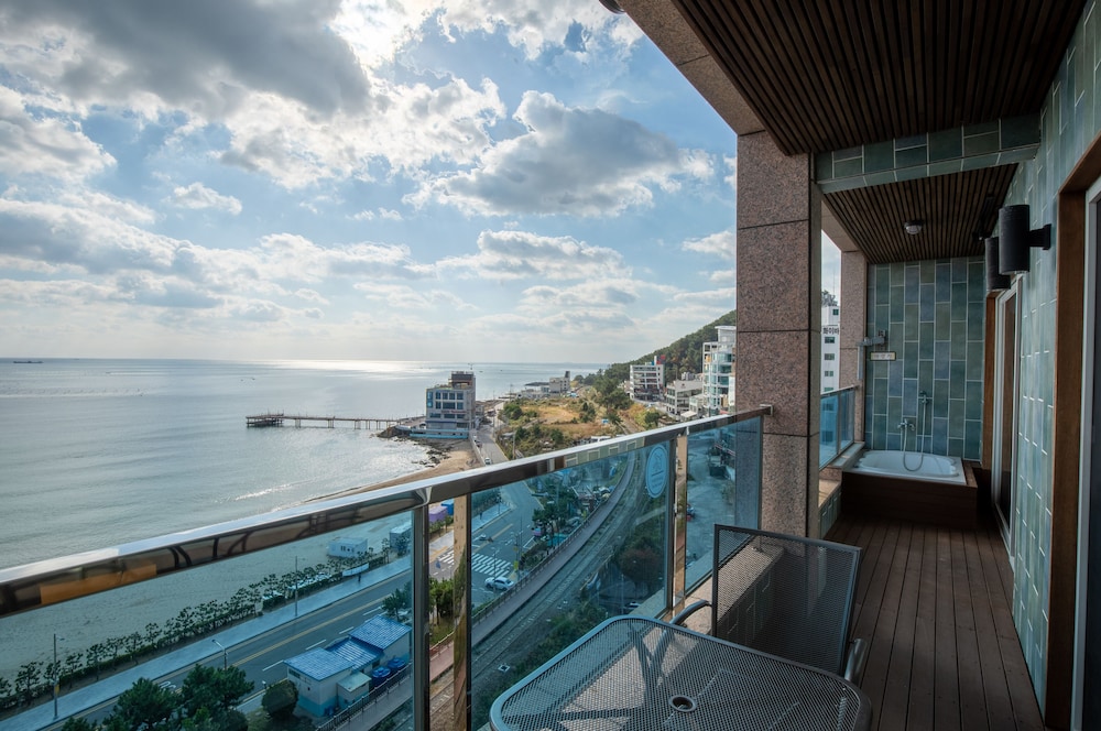 Songjeong Olla Hotel 47/50