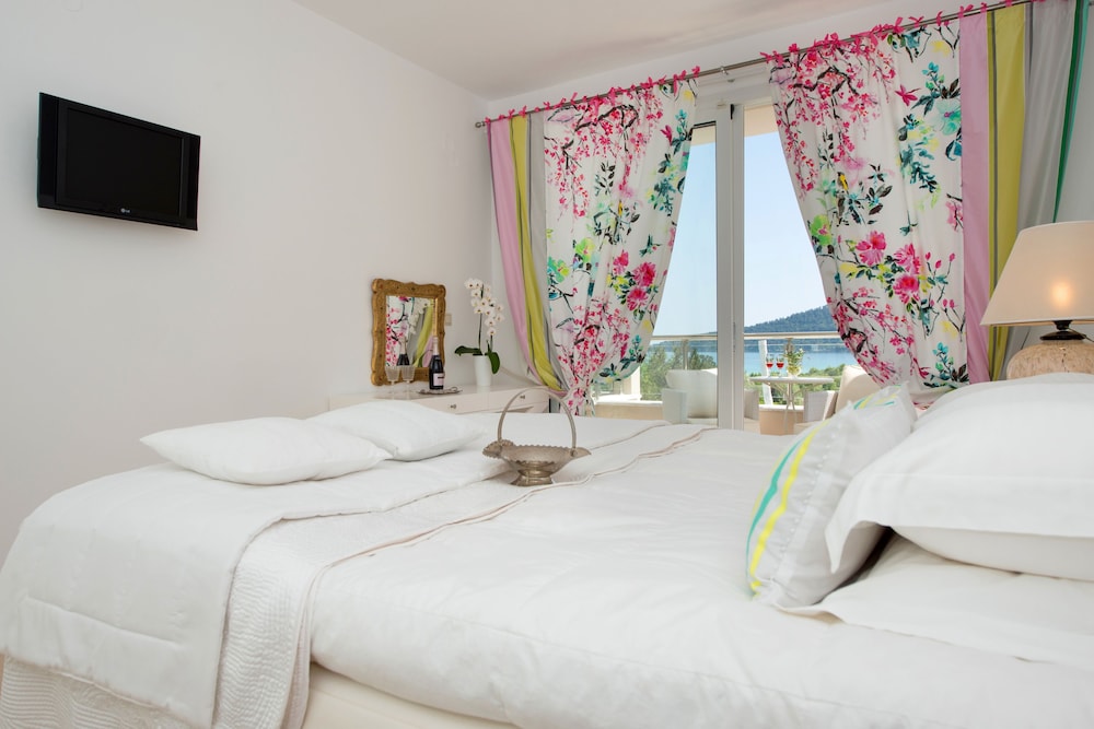 Mare Monte Boutique Hotel 12/50