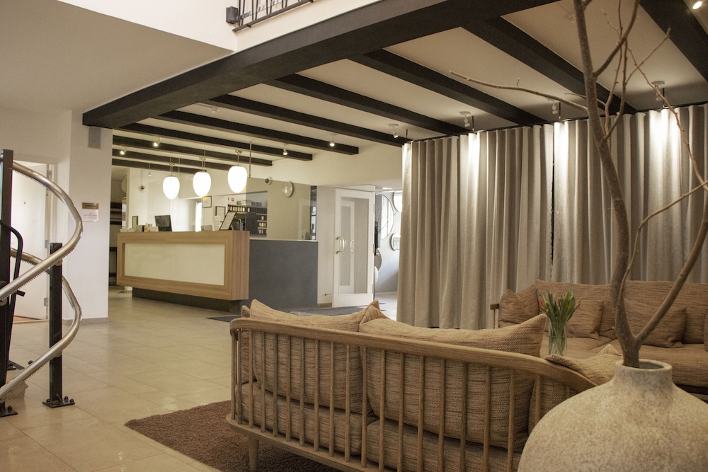 GENTOFTE HOTEL 6/59