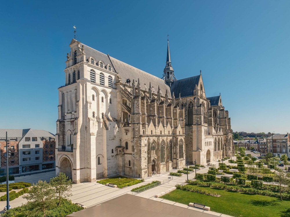 Ibis Saint Quentin Basilique 6/70