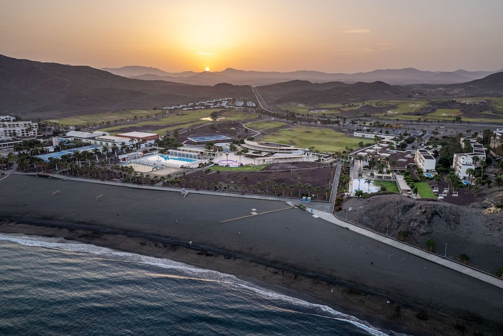 Playitas Aparthotel 39/50