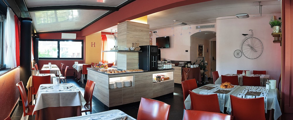 Hotel Savoia 50/62