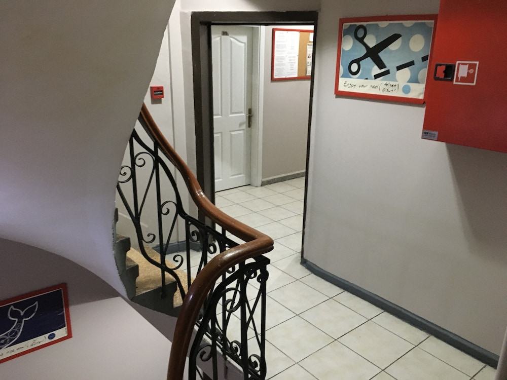 Second Home Hostel 24/50