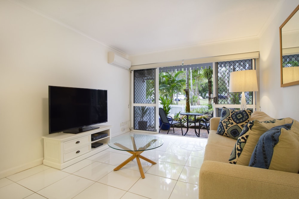 Apartments At the White House Port Douglas 36/65