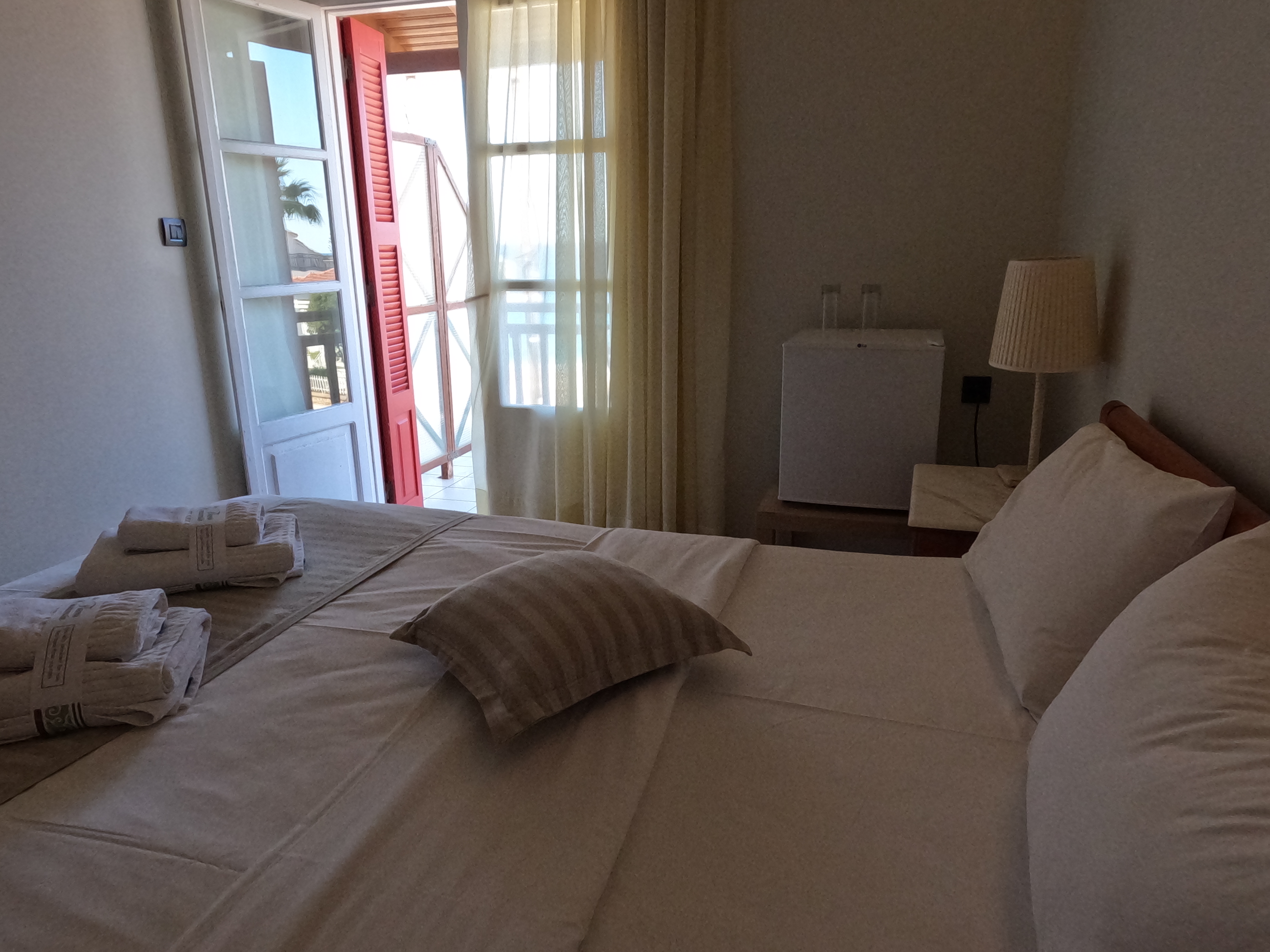 Room, Sea View