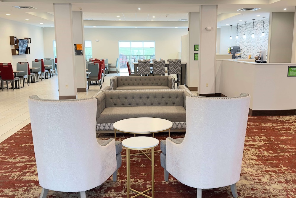 La Quinta Inn & Suites by Wyndham Jackson/Cape Girardeau 36/51