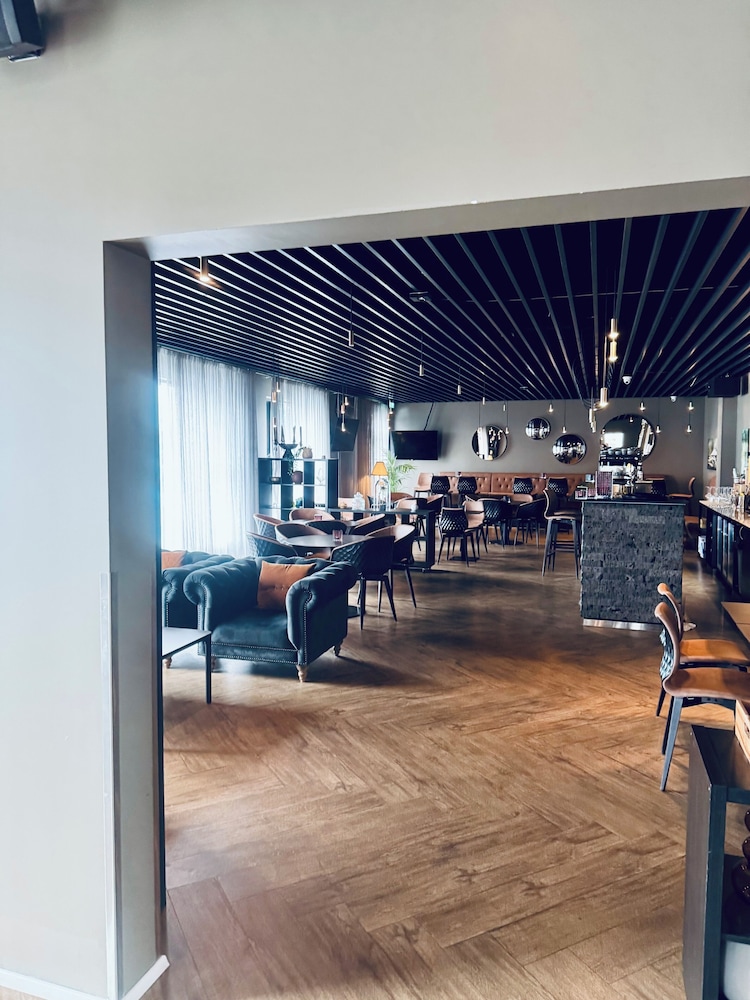 Hotel Vesturland 42/49
