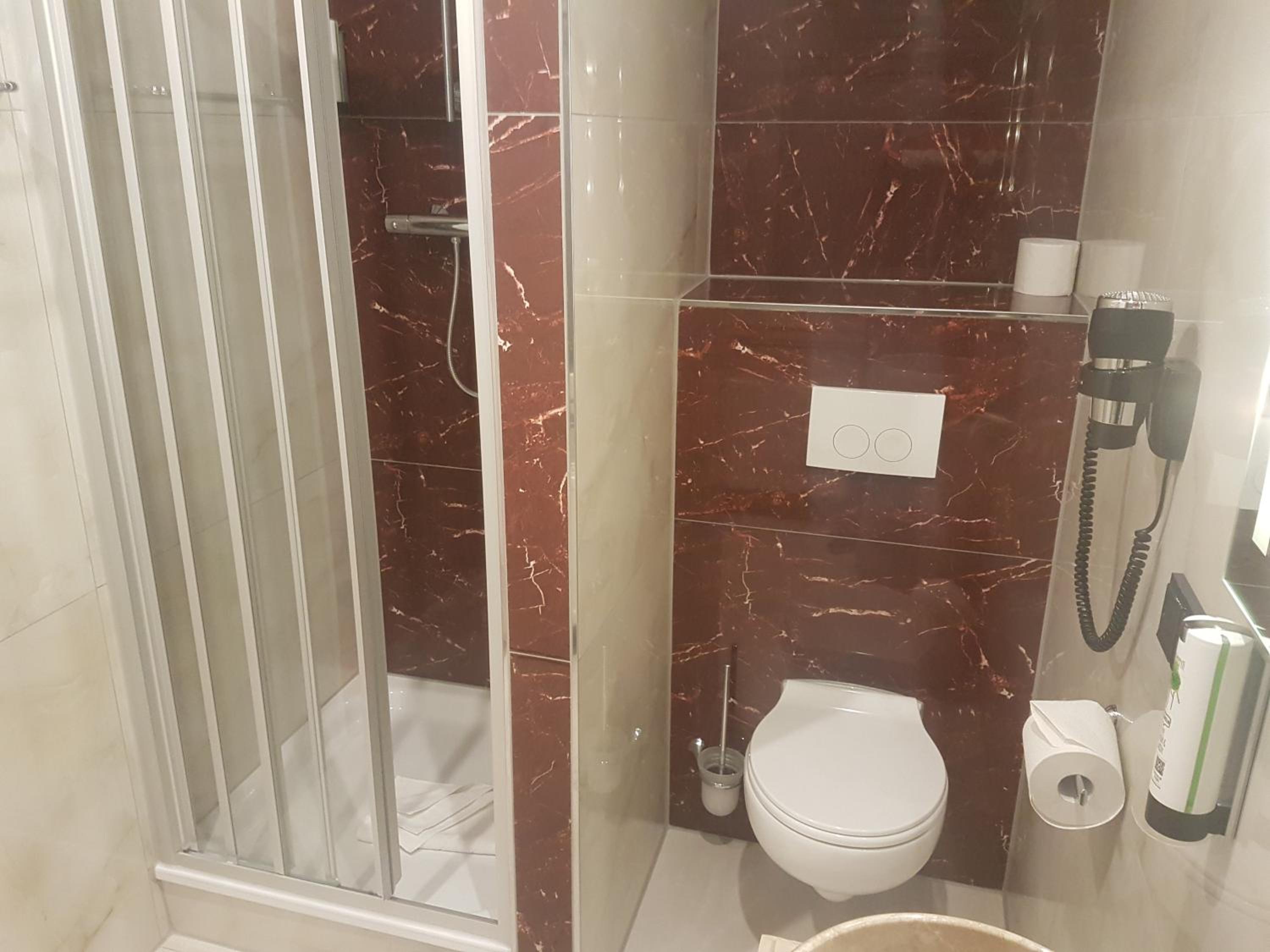 Hotel Elbgalerie Hamburg (Elbgalerie Hotel Hamburg) 42/47