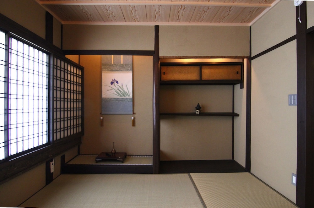 Shobu an Machiya House 8/49