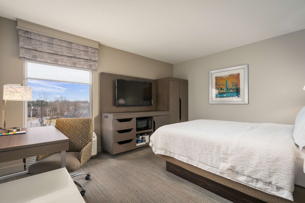 Hampton Inn By Hilton Springfield 33/49