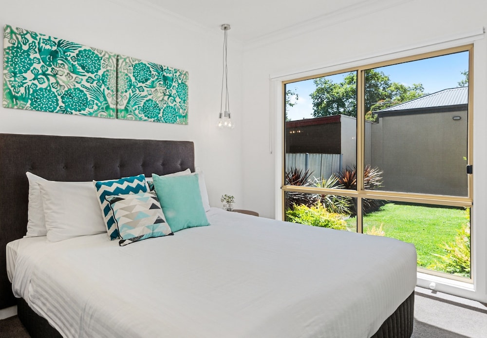 3 Bedrooms, Town House, Queen and Twin Beds