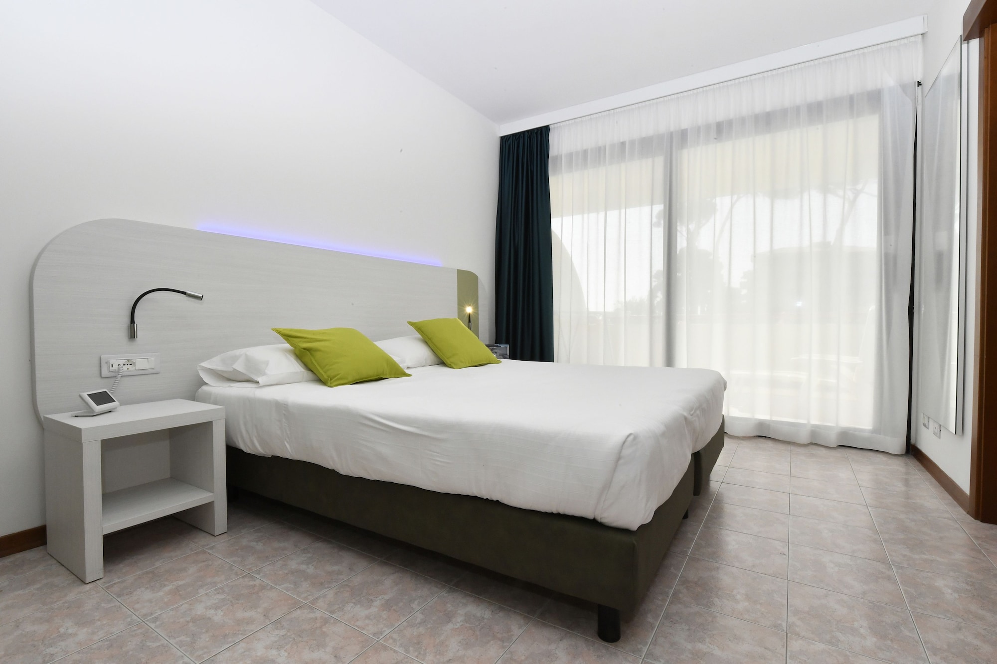 شقة سوبيريور بسرير كوين وسريرين منفصلين بإطلالة على البحر بغرفة نوم واحدة، Suites Marilia Apartments 8/10