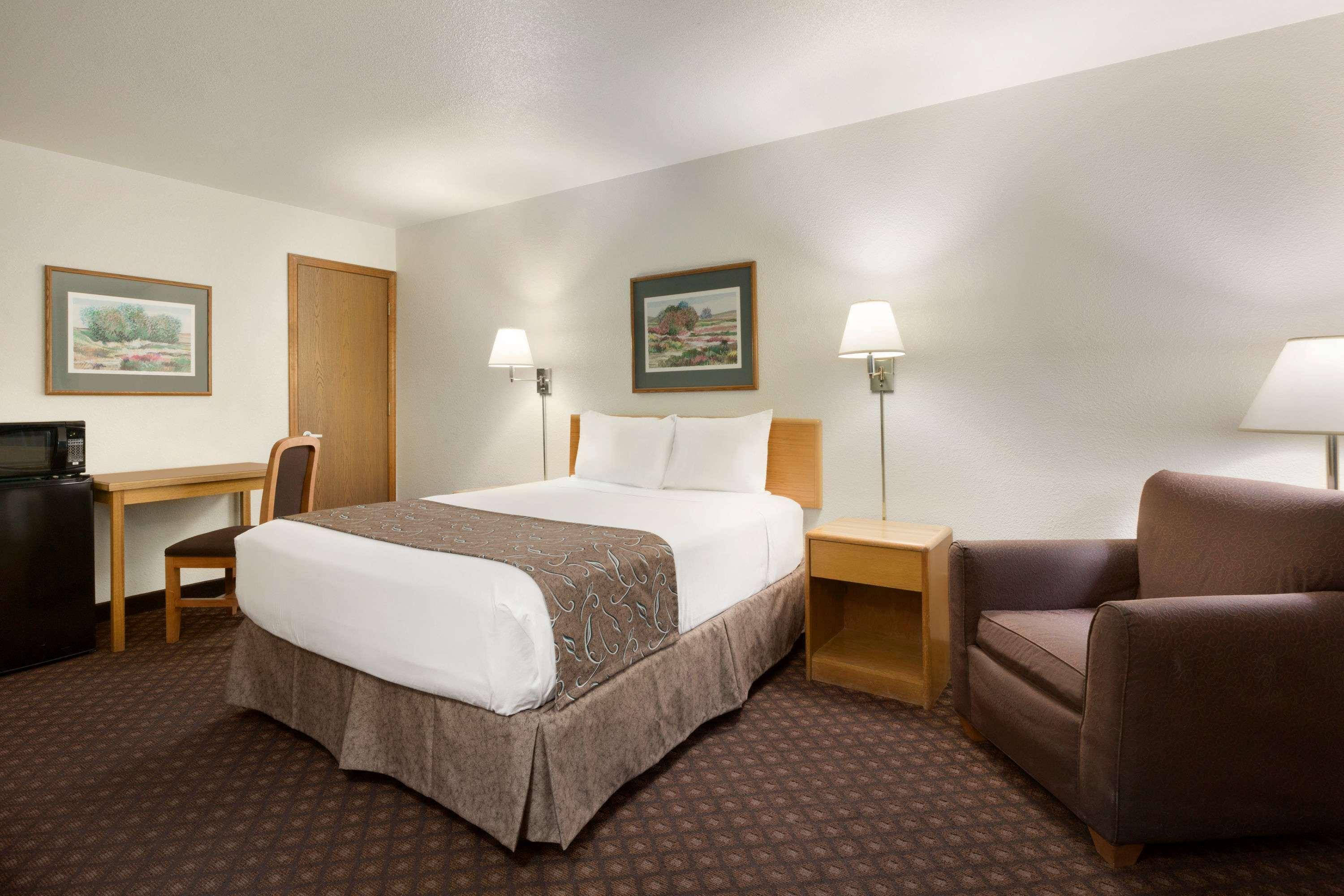 Travelodge by Wyndham Belen 13/30