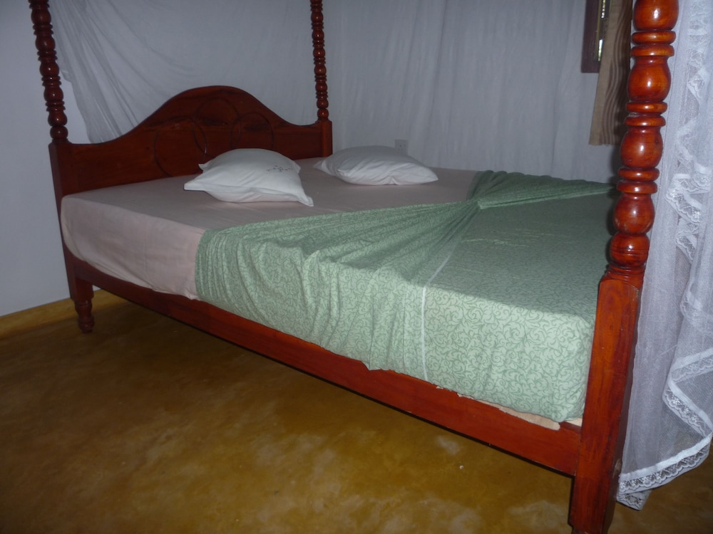 STANDARD, DOUBLE BED, BEACH FRONT, OCEAN VIEW
