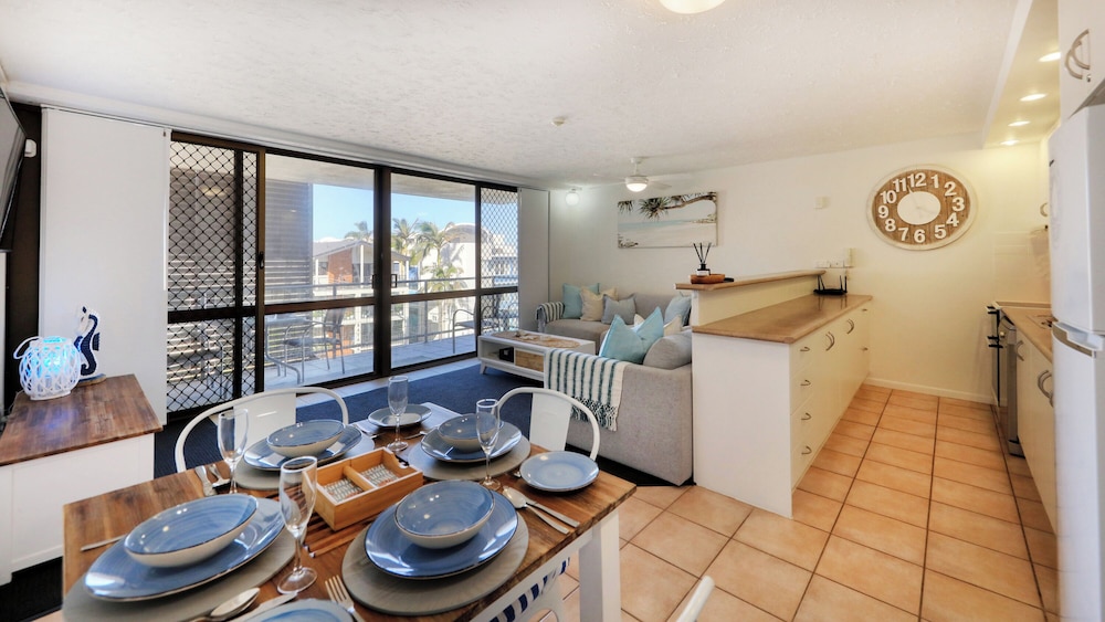 MERRIMA COURT HOLIDAY APARTMENTS 56/74