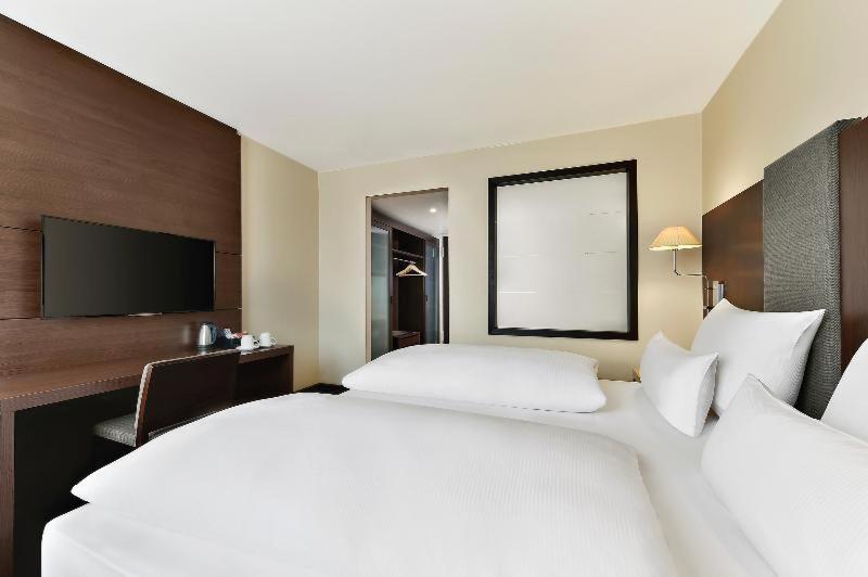 Standard, Double or Twin Bed