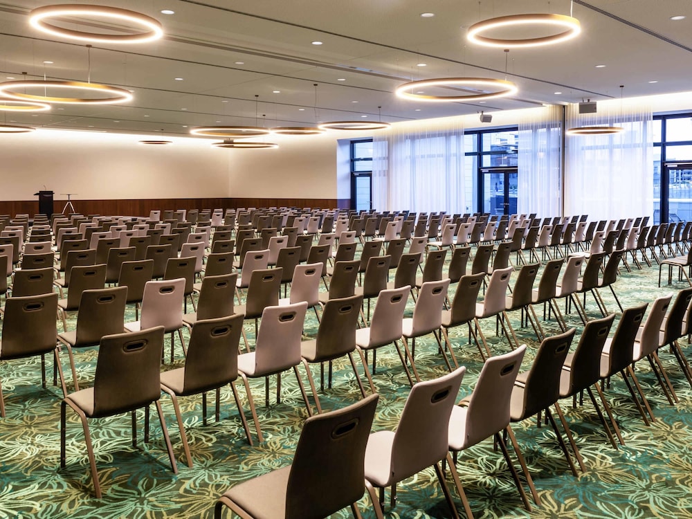 Movenpick Hotel Stuttgart Messe & Congress 45/49
